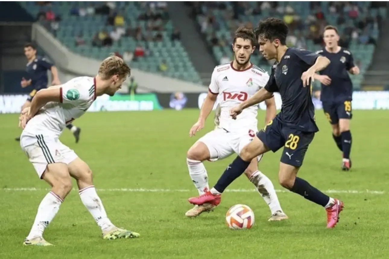 Amir Batyrev competing in a professional match