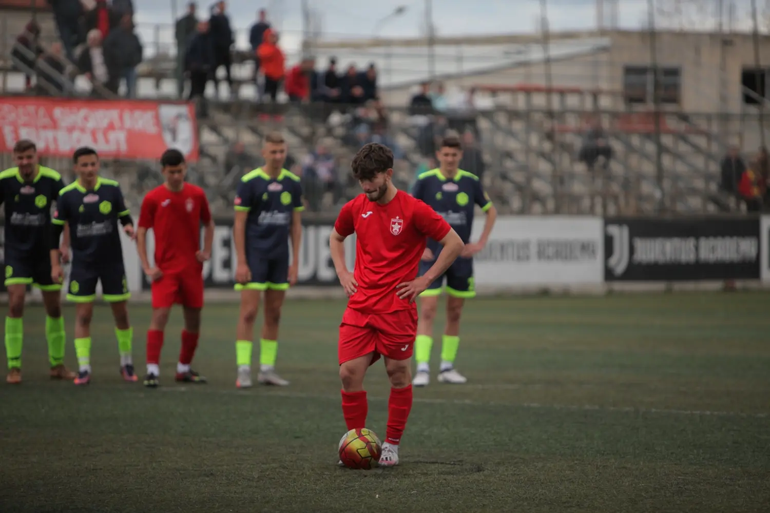 Isa Abdulaj preparing to take a set piece during a match